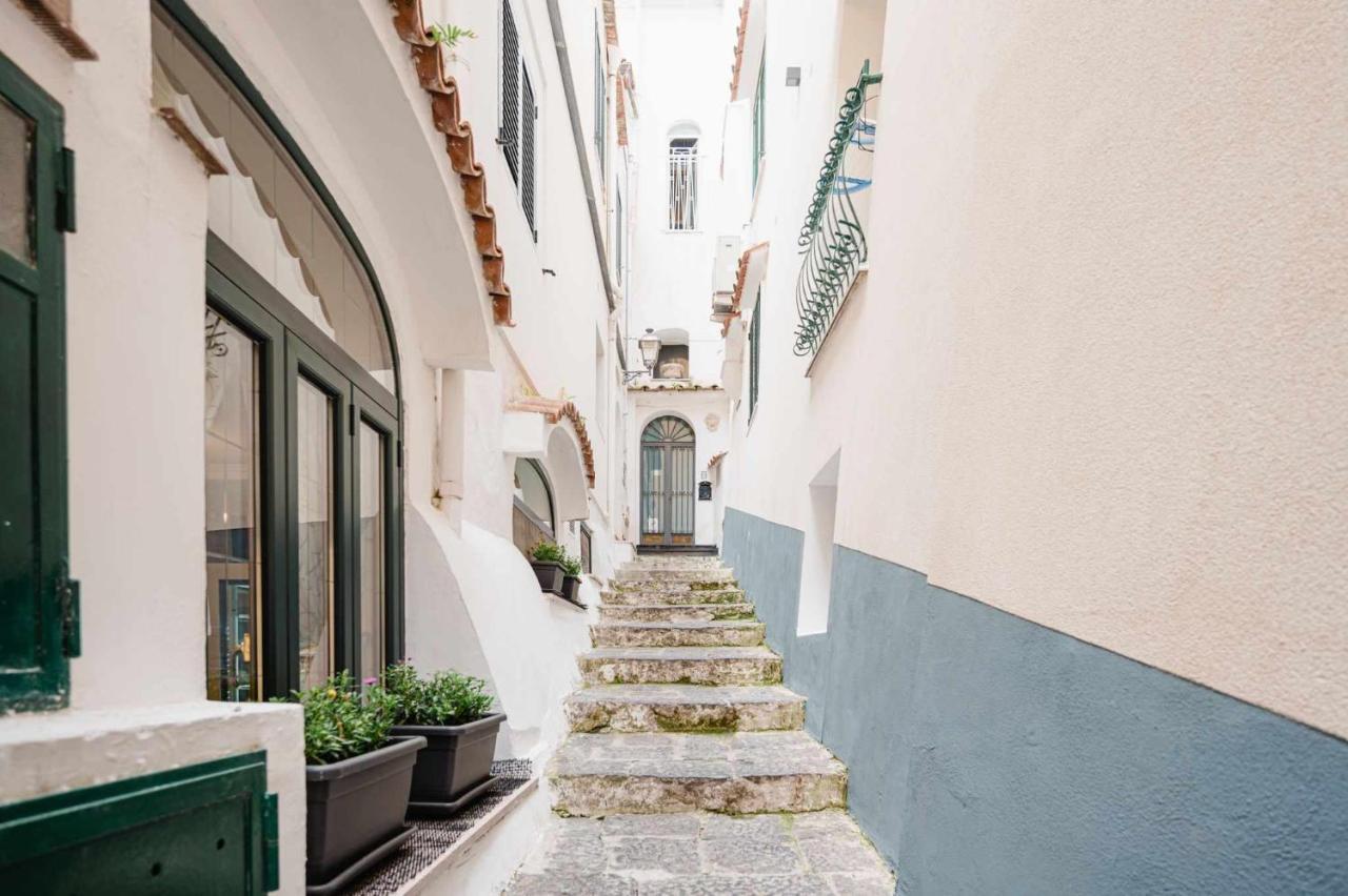 White Amalfi Centro Storico By Italianhost公寓 外观 照片